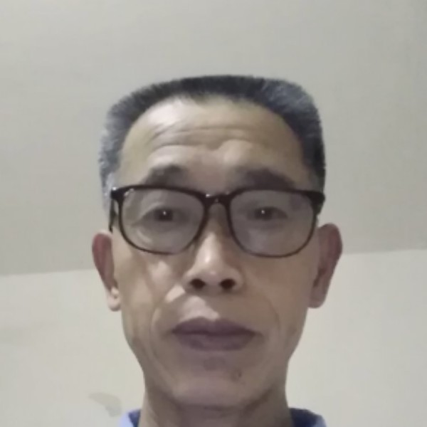 风趣凝眸云朵的照片