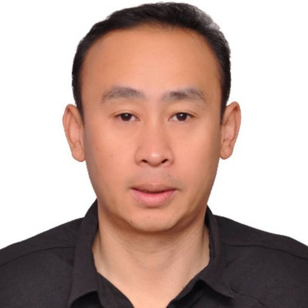明忠的照片