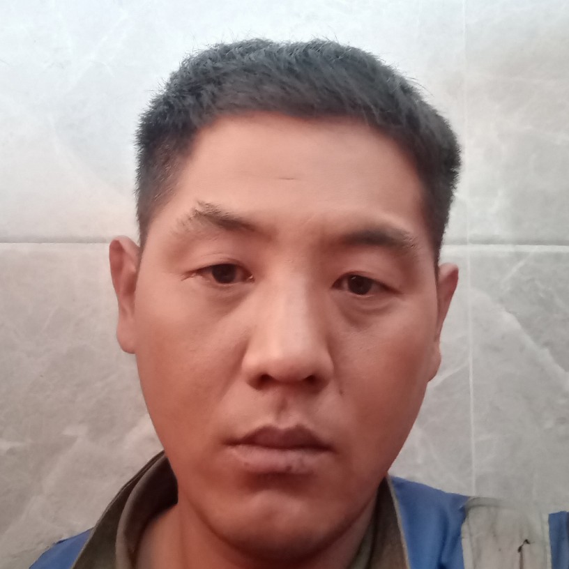 板凳改变暧昧的照片