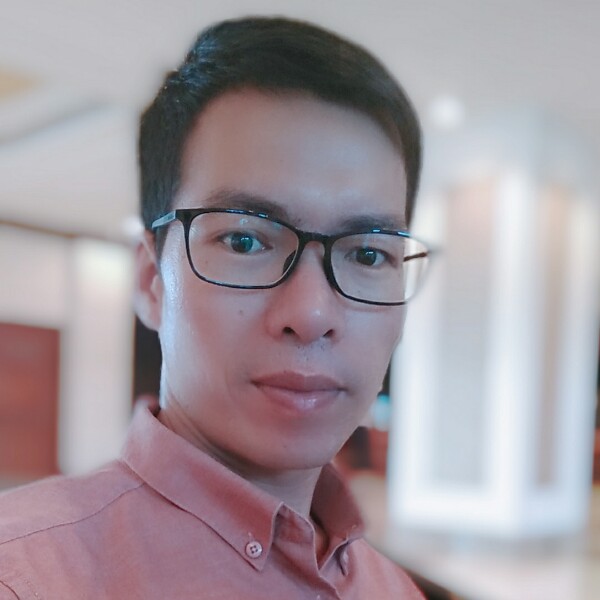 灵光者的照片