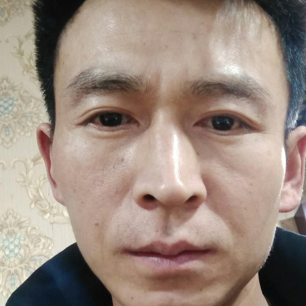 为真爱牵手的照片