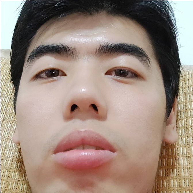 沈佳逸的照片