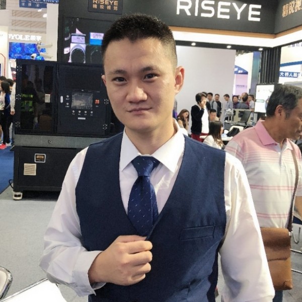 航空泪了谁的照片