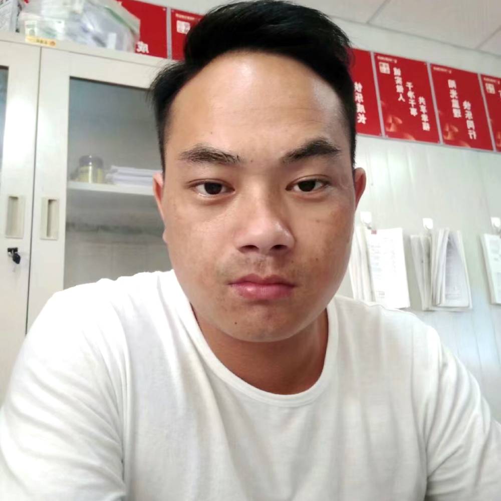 活力扯蜻蜓的照片