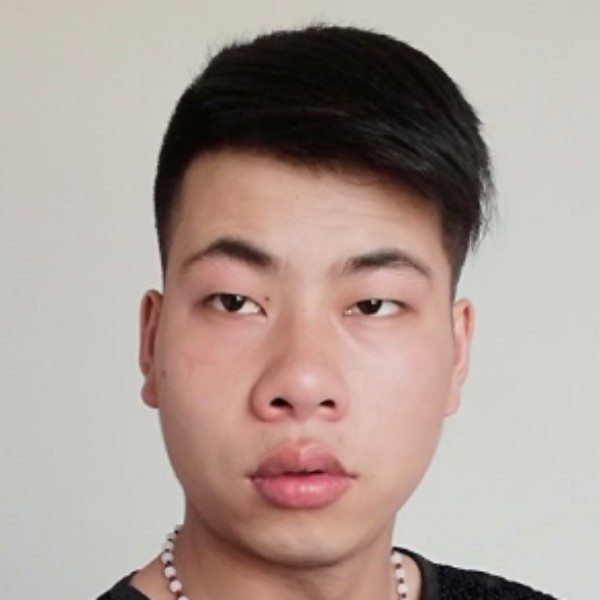 漠然等待飞鸟的照片