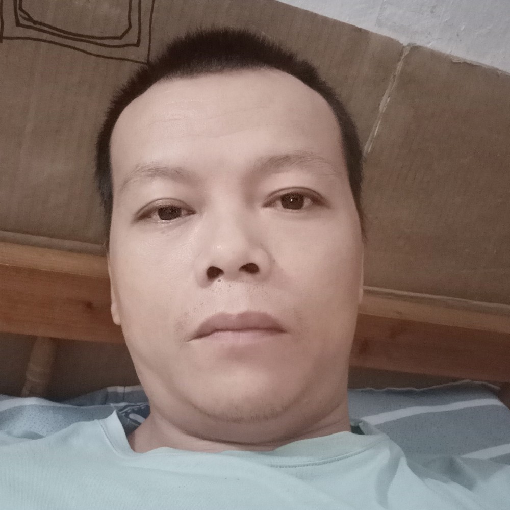 手拿日月摘星辰的照片