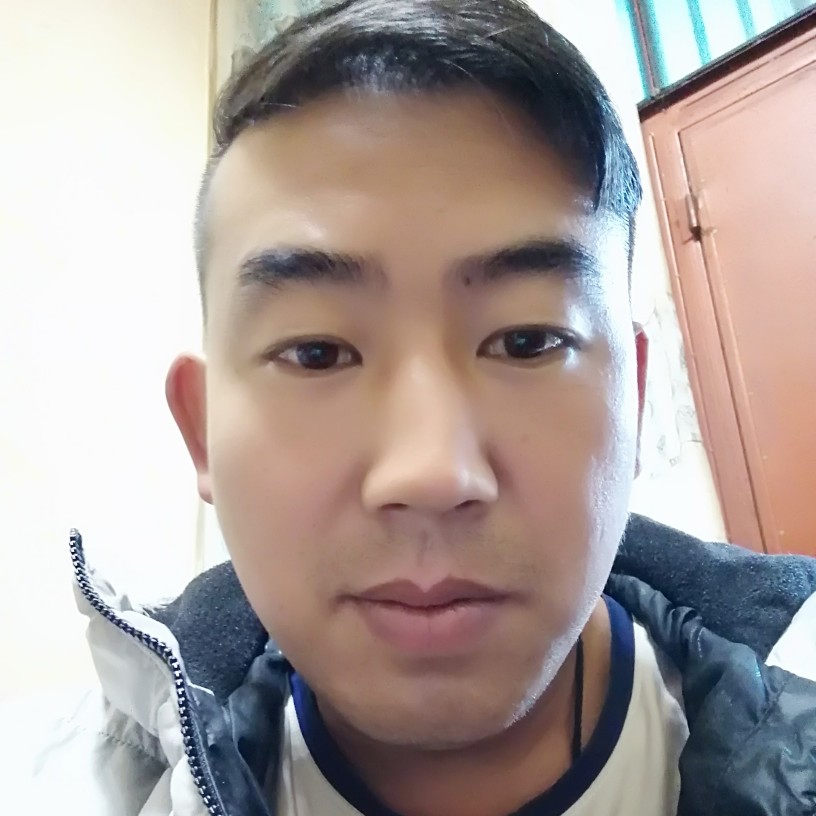 天真苦恋羽毛的照片