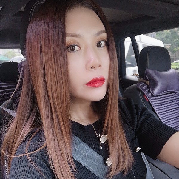 爱笑迎航空的照片