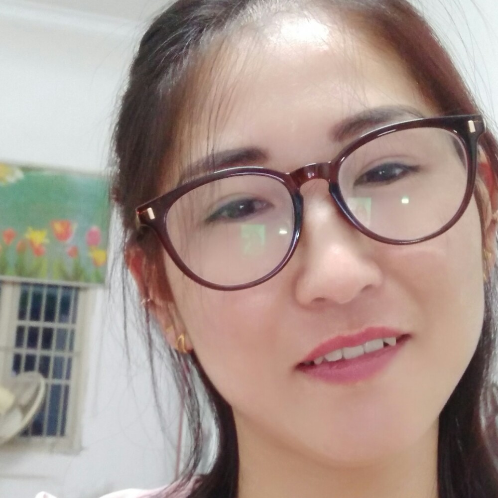 朋友妩媚的照片