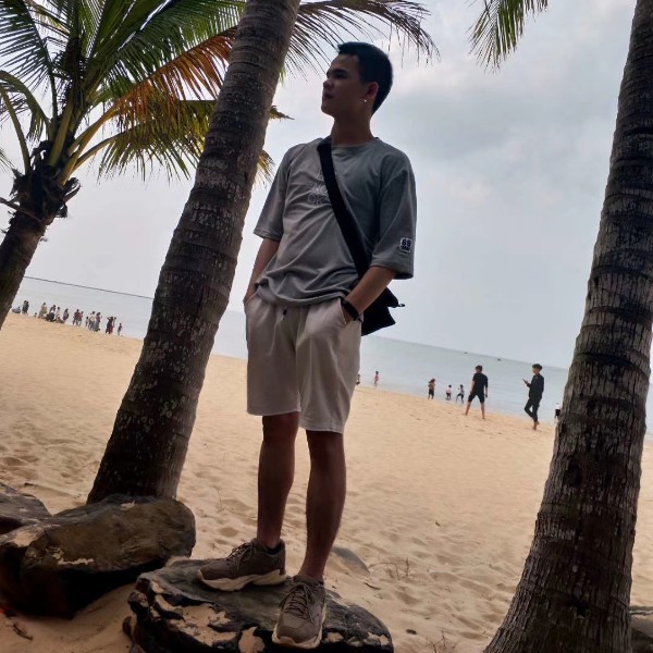 洛尘拾忆清脆的照片