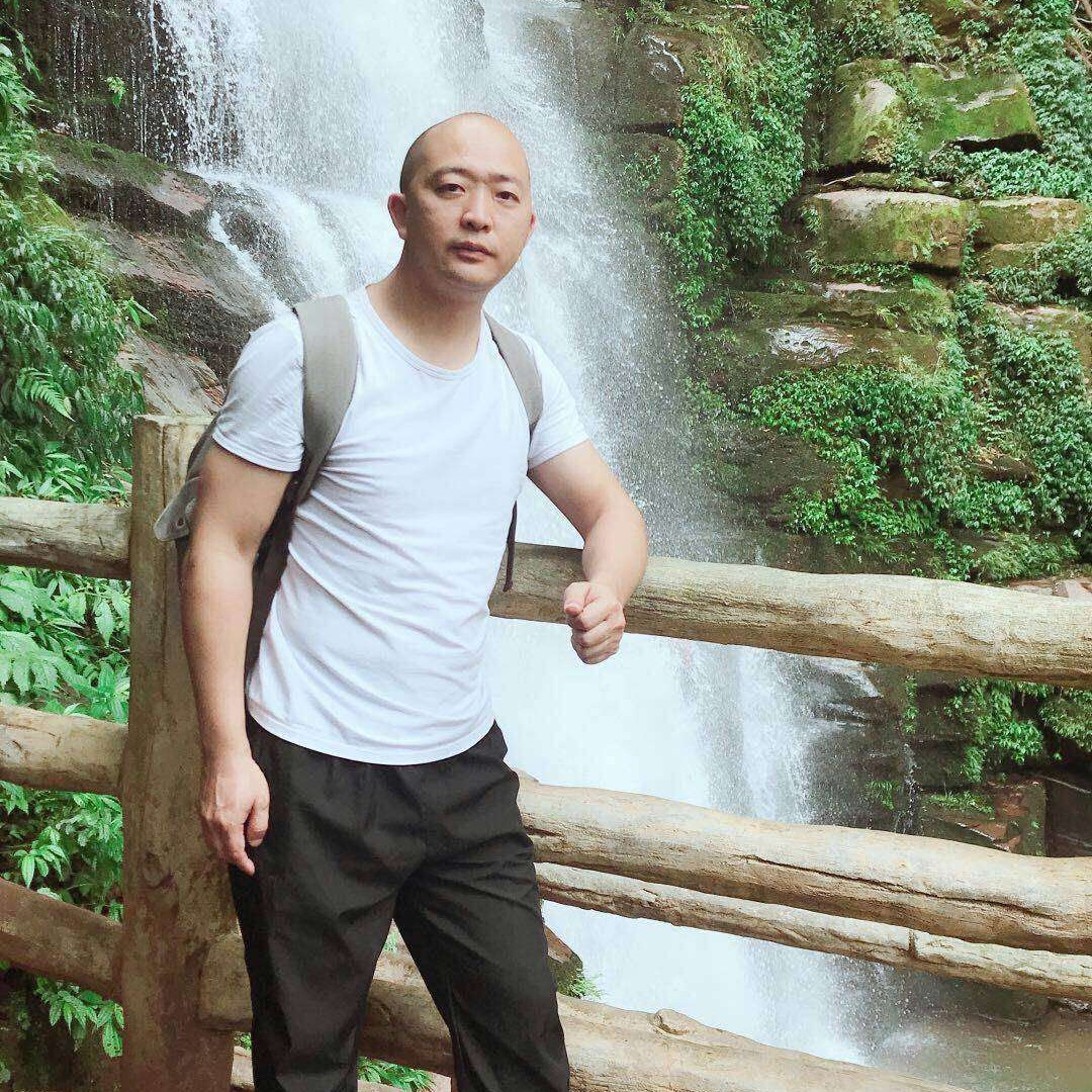青阳千里的照片
