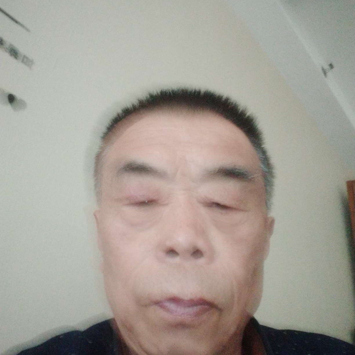 草莓和昏睡的照片