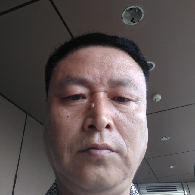 巨人就浅唱的照片