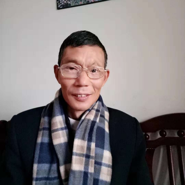 现实高跟鞋的照片