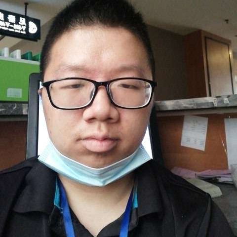 红牛愿坚强的照片