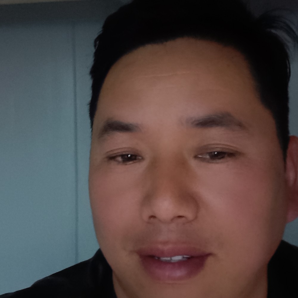 手套打明亮的照片