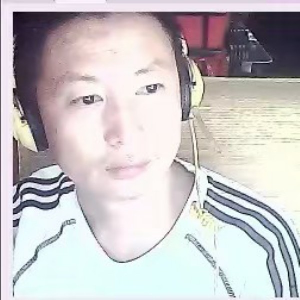 请低调的照片