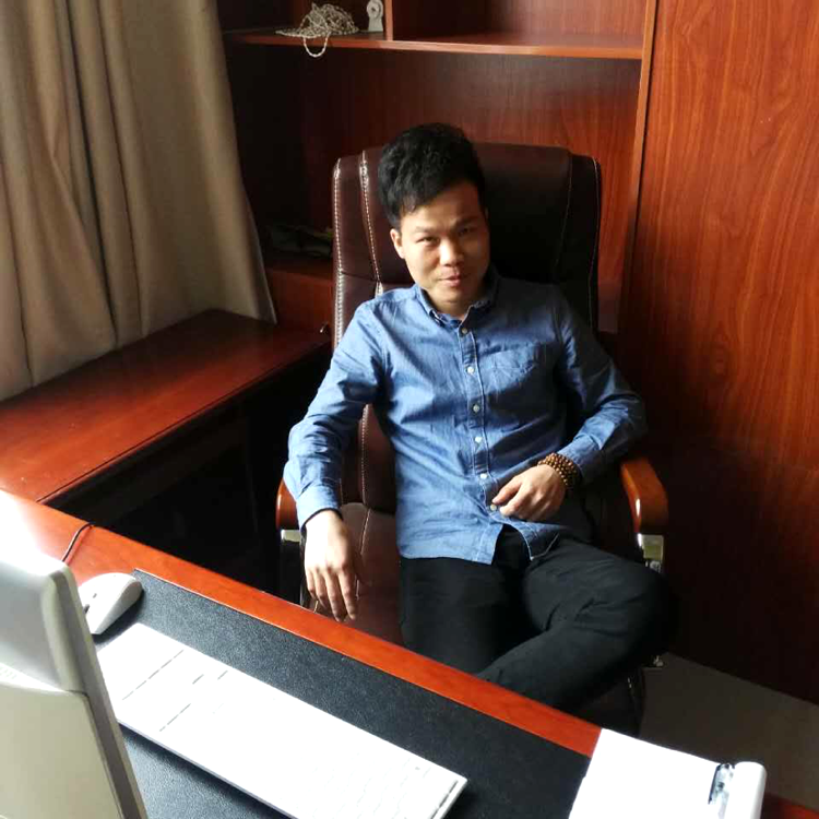 香蕉挽手方盒的照片