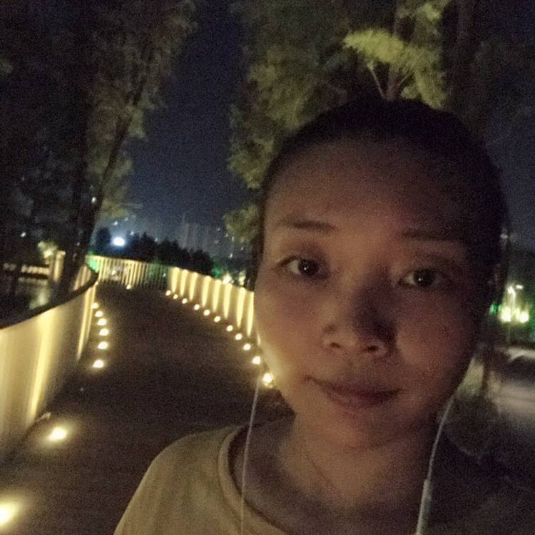 秀丽秀发的照片