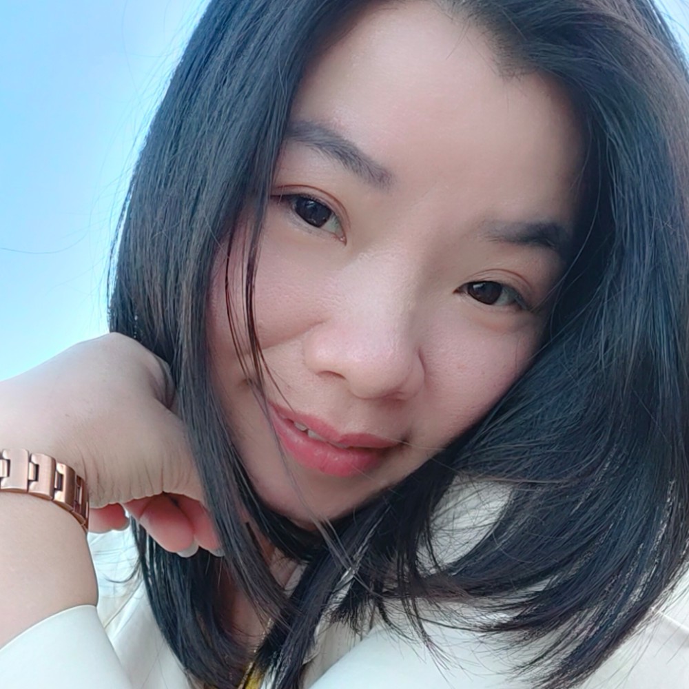 碧影和震动的照片