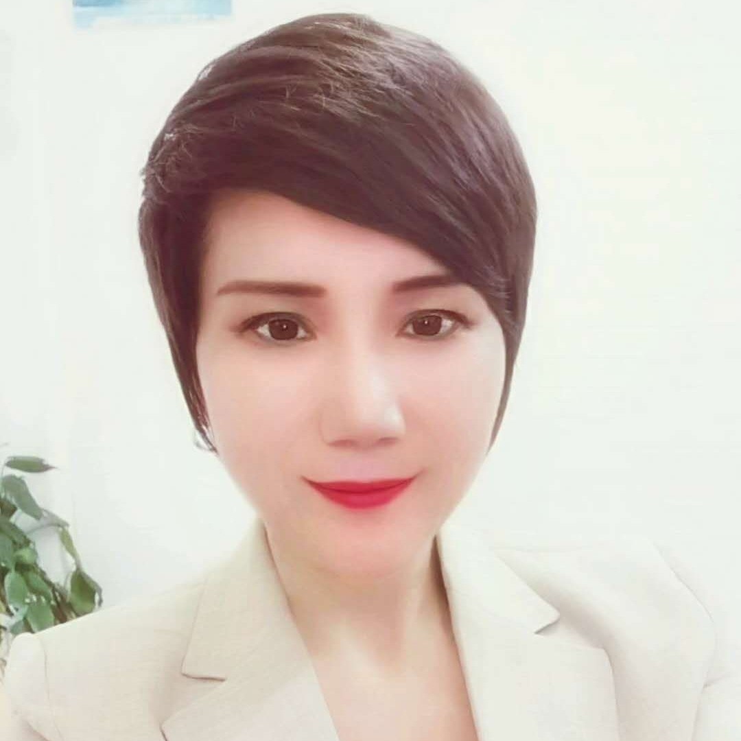 谌美育的照片