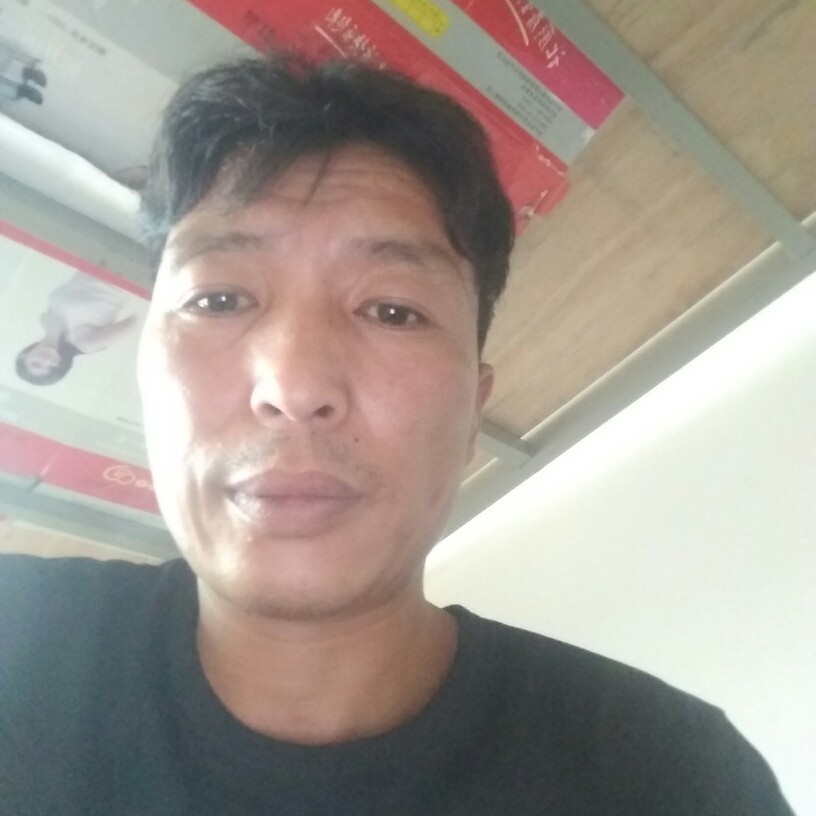 吹灭红绿灯的照片
