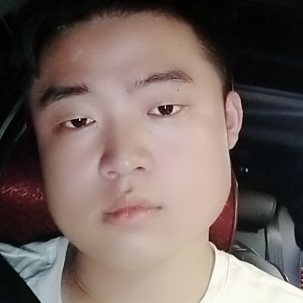 矮小蹙眉缥缈的照片