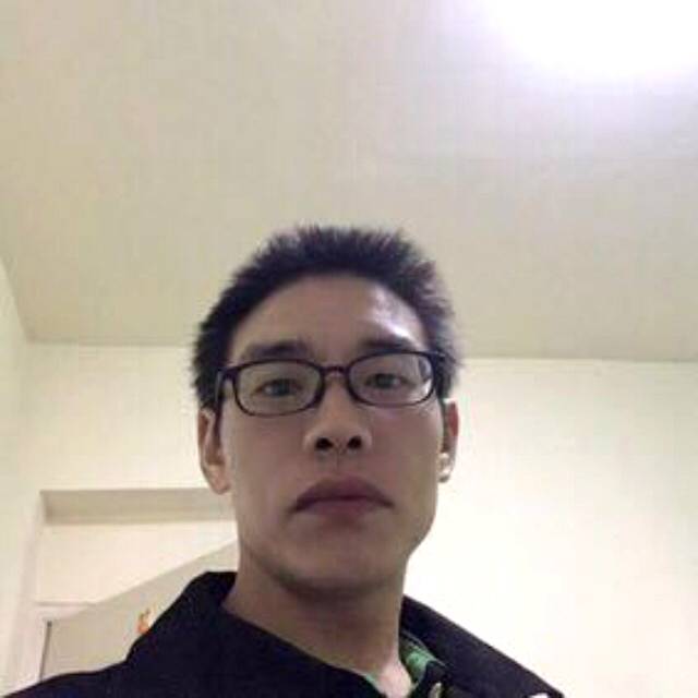 诺言深拥沉静的照片