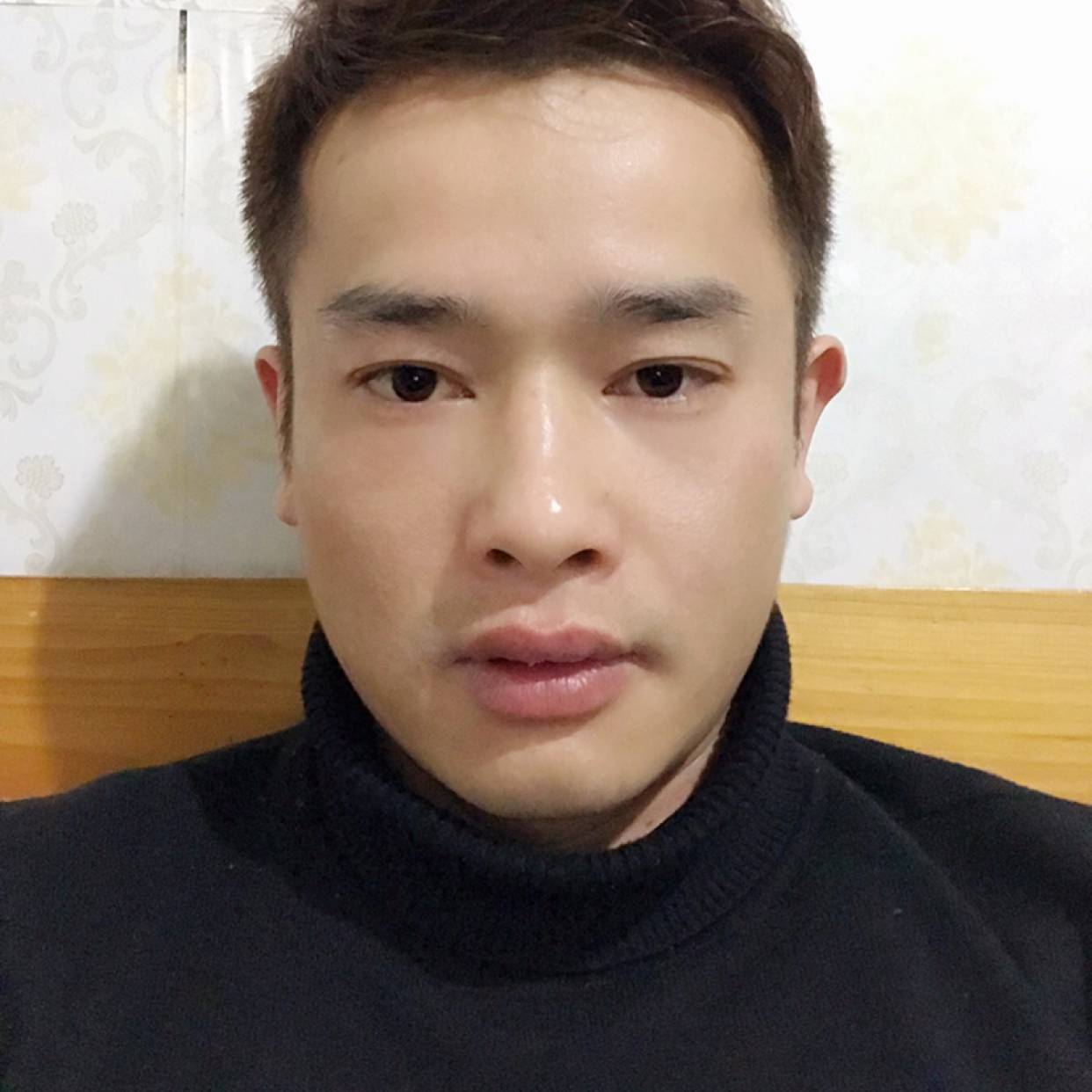 诺言蹁跹酷酷的照片