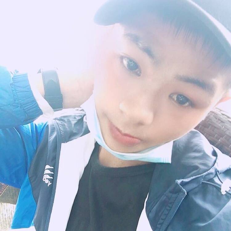 尊敬断夏黄大大的照片