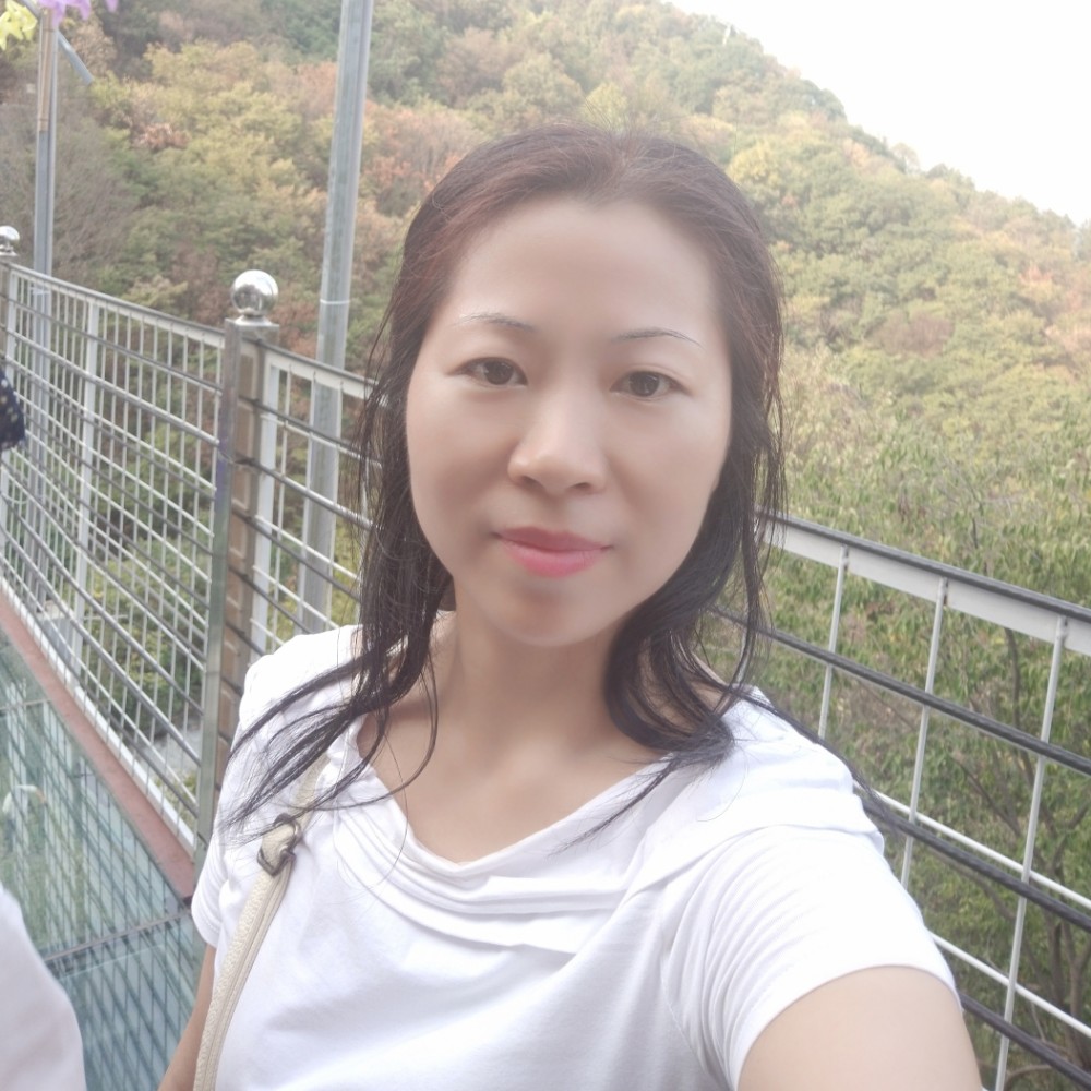 诗情叶紫的照片