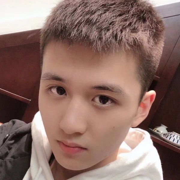 唐泽宇的照片
