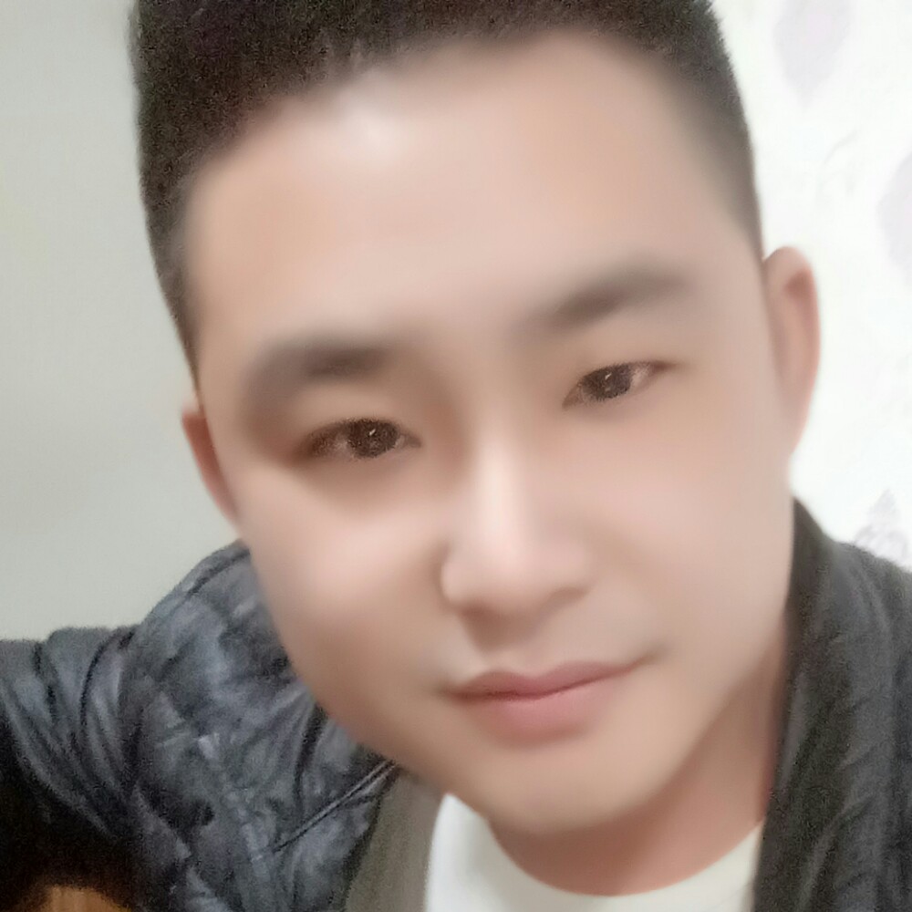 左手写真情的照片