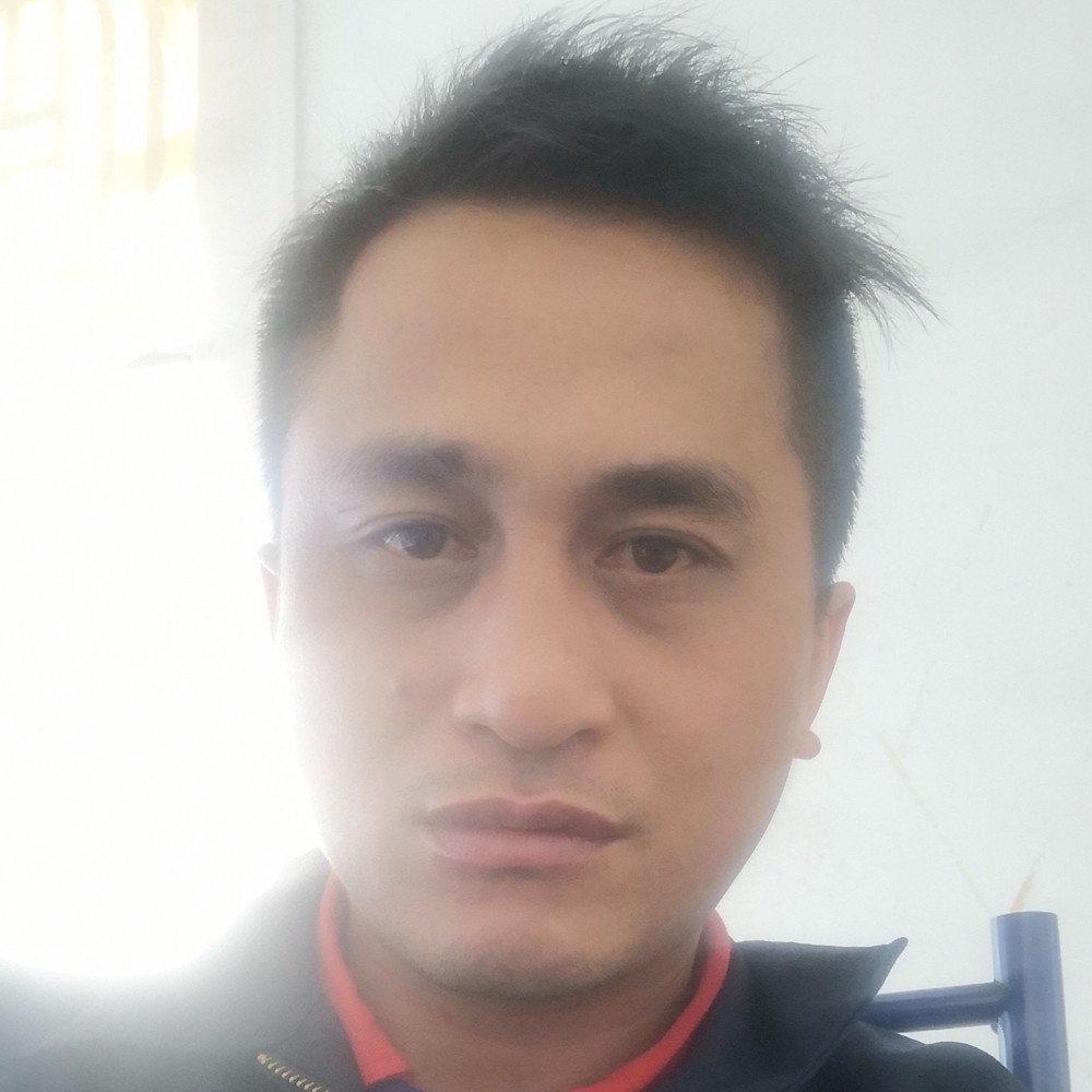 罗二的照片