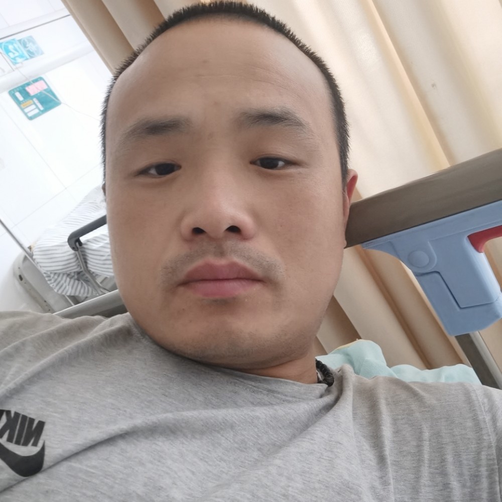 杨过寻觅小龙女的照片