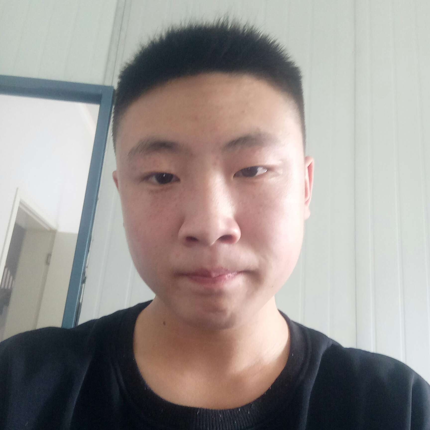 杨其富的照片