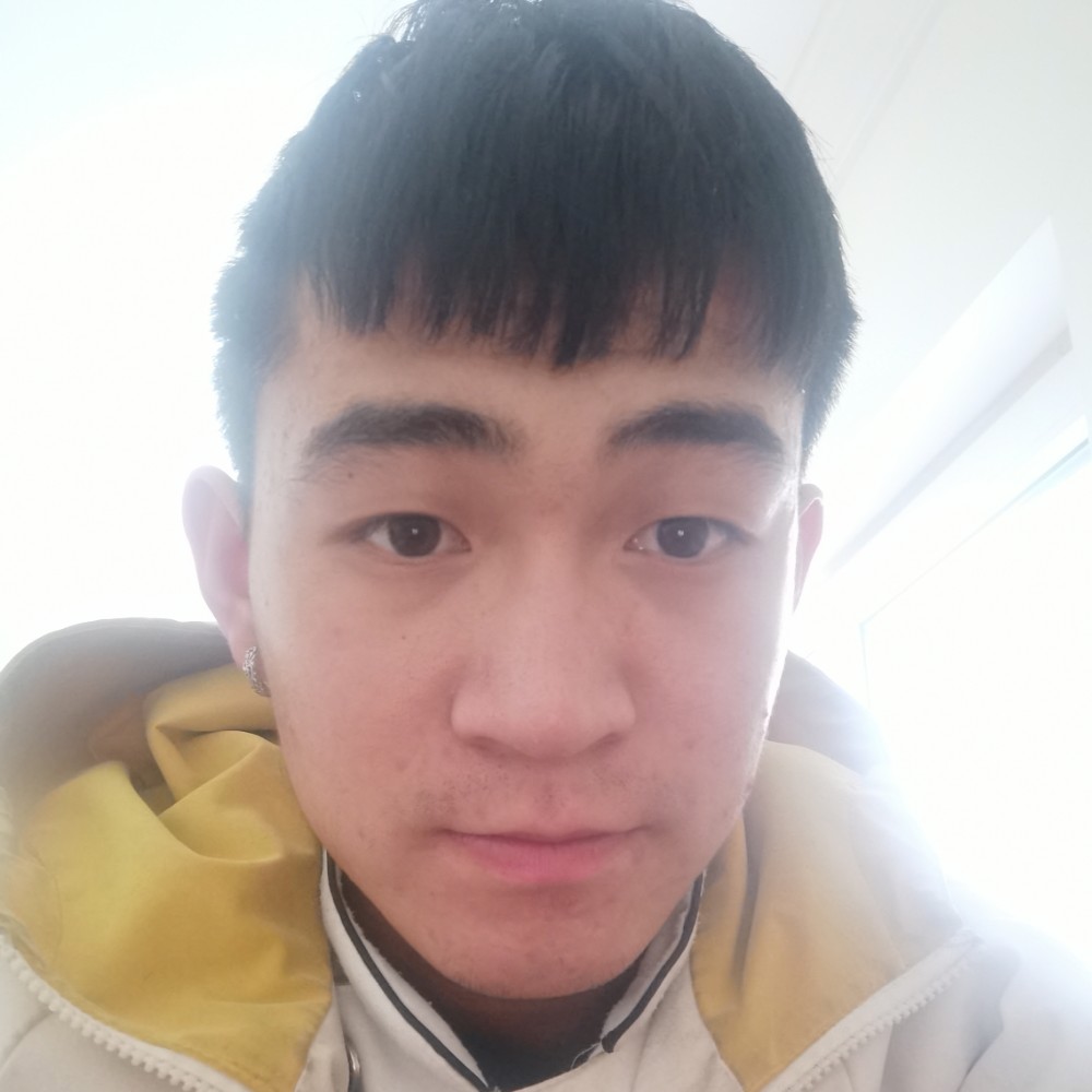 冷静等待鲜花的照片