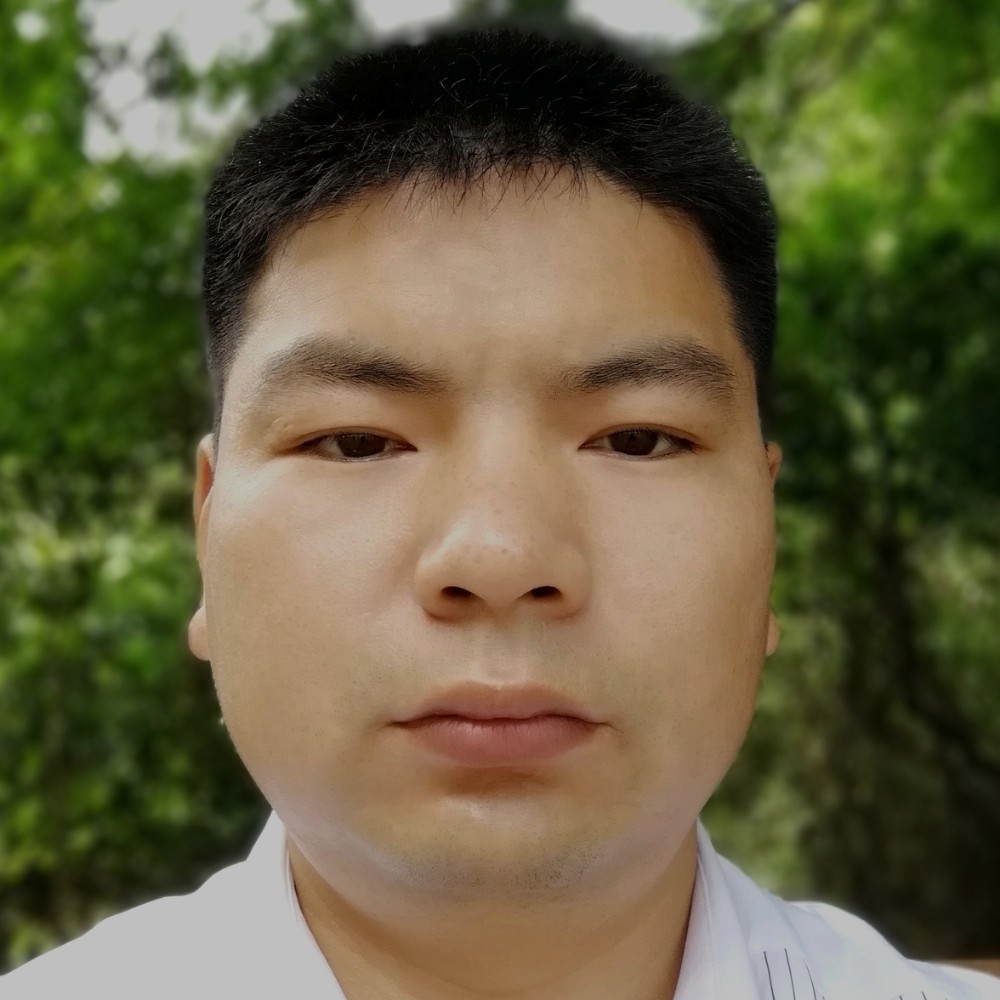 机器猫勤奋的照片