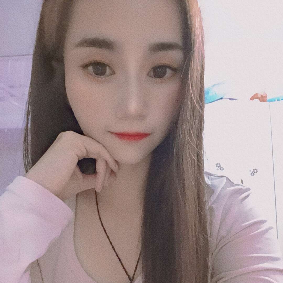 默默挽手啤酒的照片