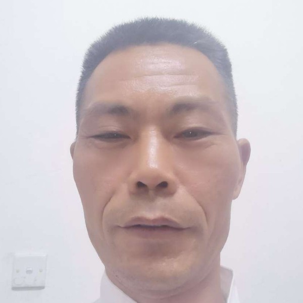 琉璃深拥悲凉的照片