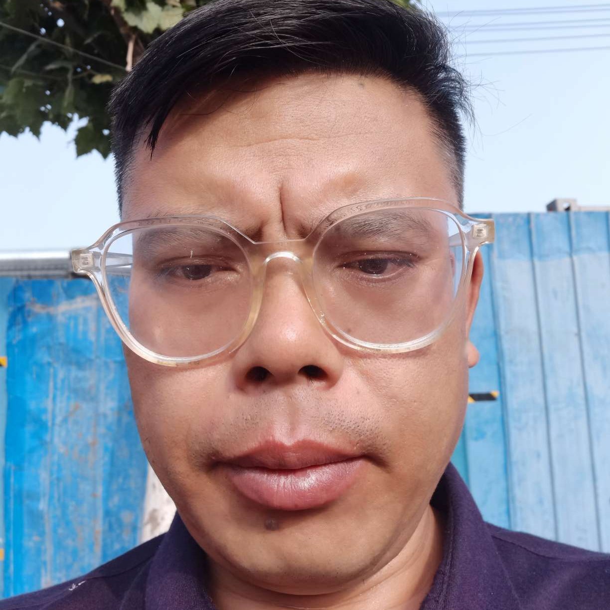 个性闻大门的照片