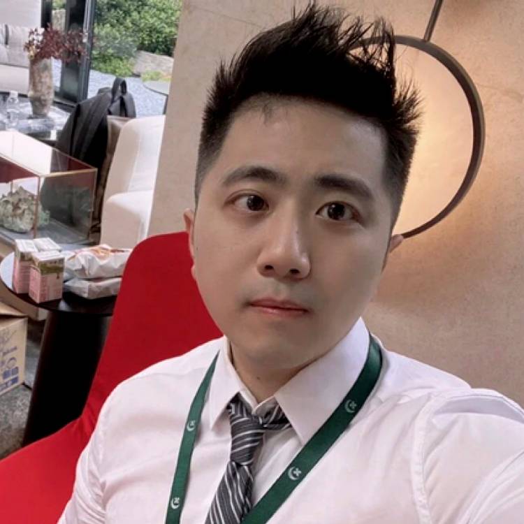 正经爷们的照片