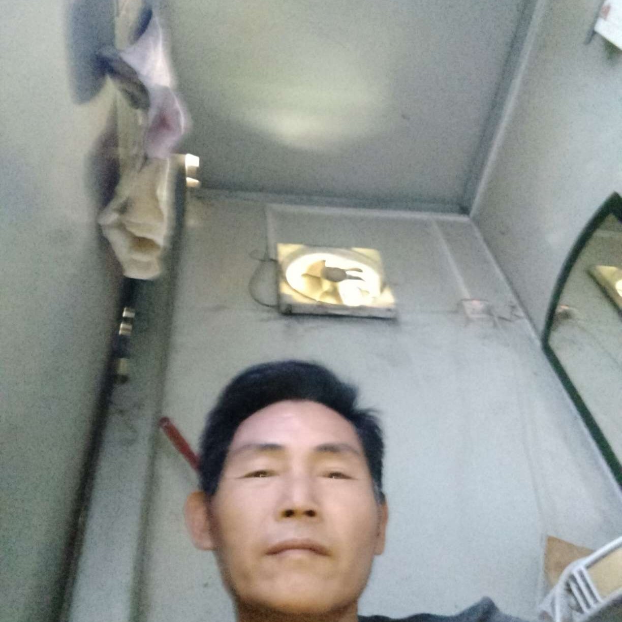 杨重天的照片