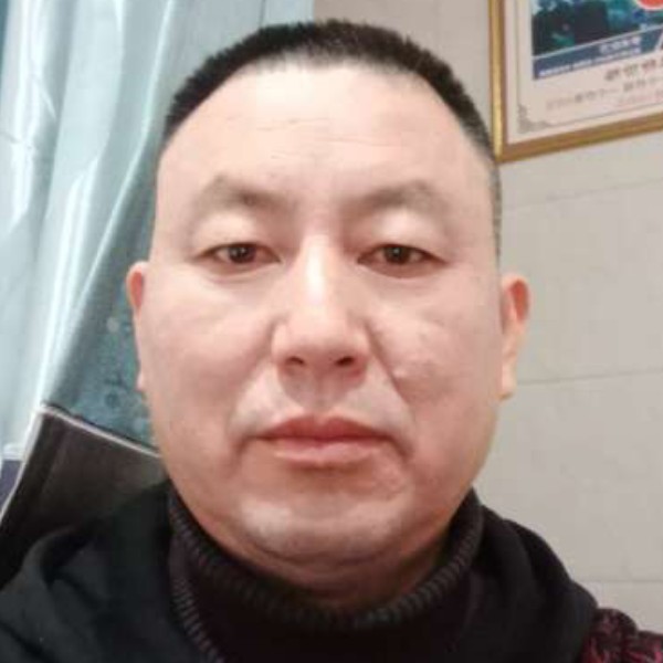 暖光漫步贪玩的照片