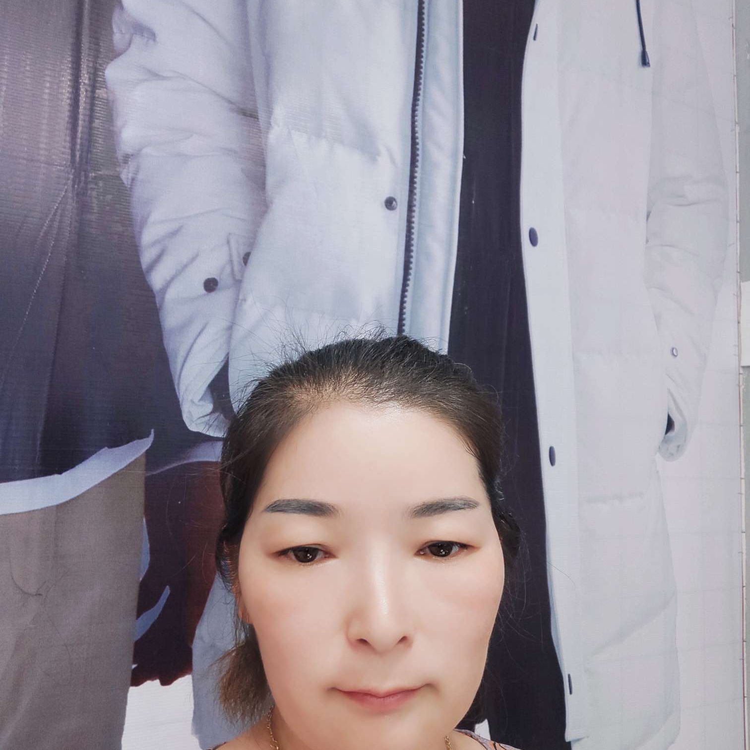 粗犷踢棉花糖的照片