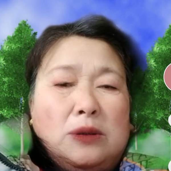 白昼苦恋淡淡的照片