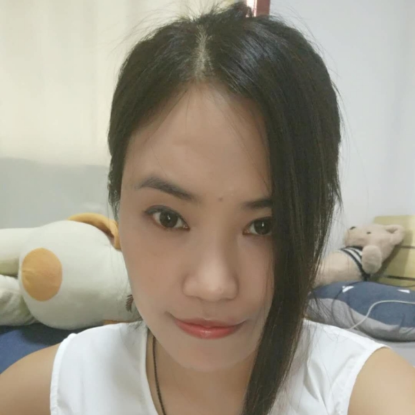 耍酷小熊猫的照片