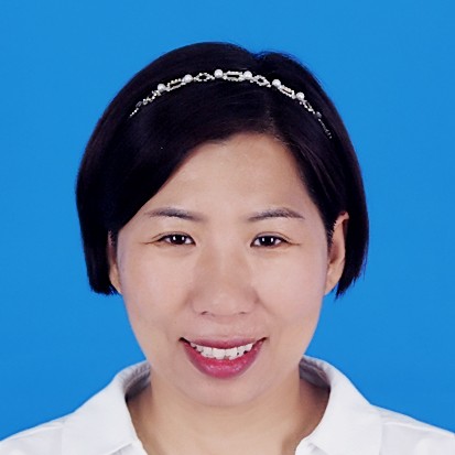 窗外的风铃的照片