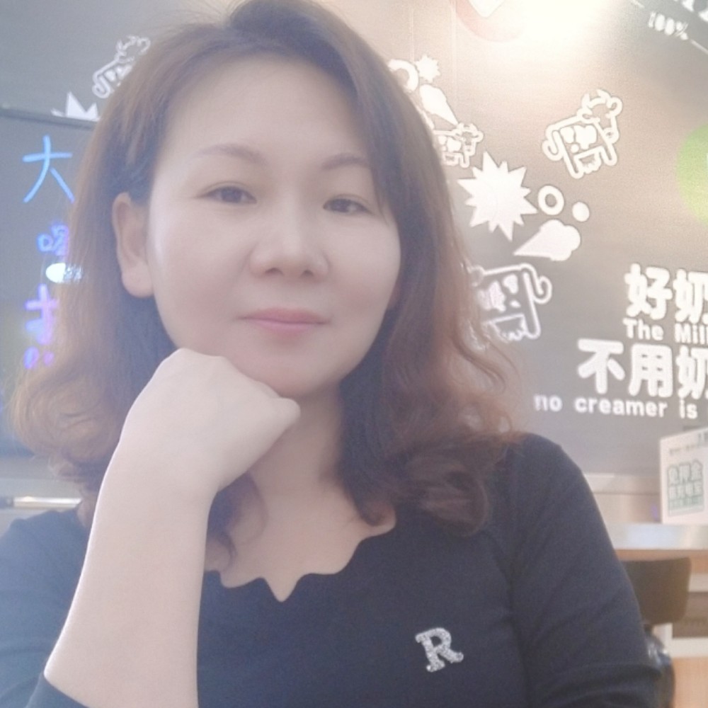 余溫爱撒娇的照片