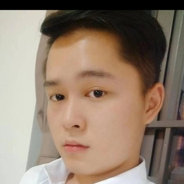 小蚂蚁爱恋雪白的照片